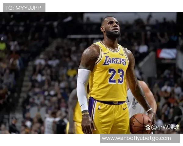 詹姆斯谈篮球体能恢复称多打比赛是最佳方法